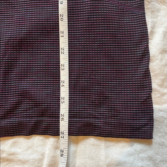 Lululemon Swiftly Tech Hip-Length Short Sleeve Crew in Pink Paradise, S - Picture 7 of 7